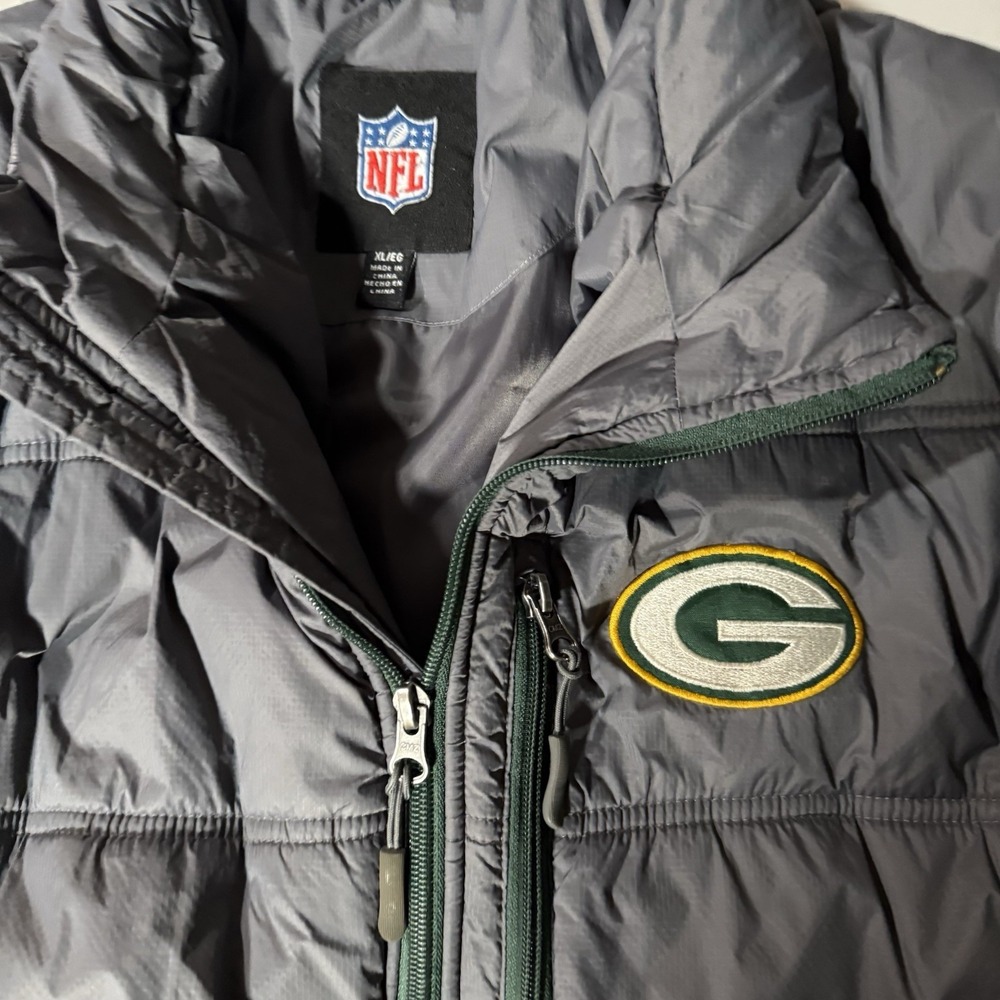 Green‎ Bay Packers NFL Gray Puffer Jacket Mens XL Full Zip Excellent Condition
